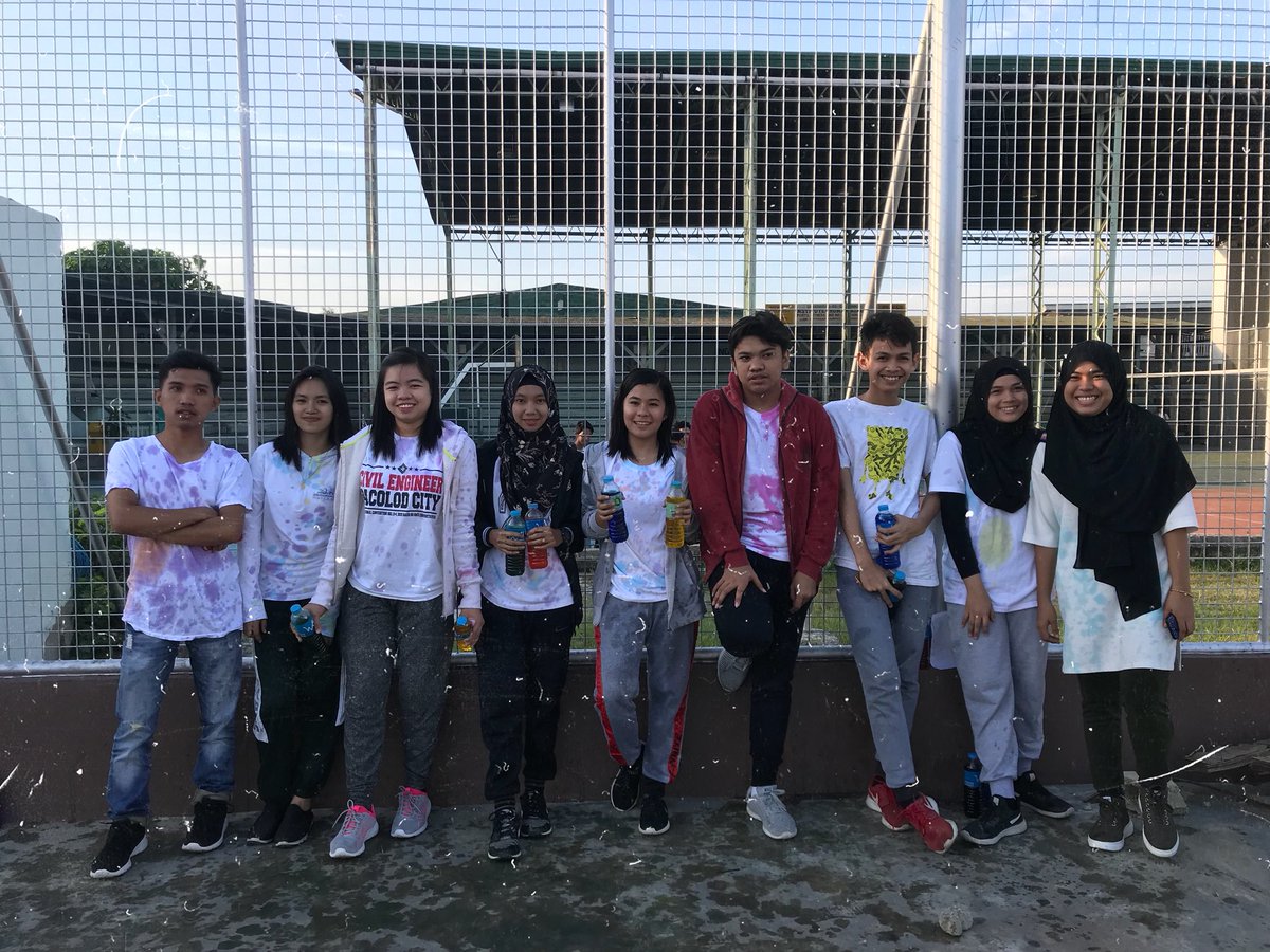 IbrahimAlmorem's tweet photo. Fun Run 2k18🏃‍♂️ SEICT FIESTA 2018🎉
School of Engineering Information Communication and Technology Department 
Universidad de Zamboanga
#FunRun2K18SECT 
#SEICTDepartment  
#UniversidadDeZamboanga https://t.co/CSKaiqXfOD