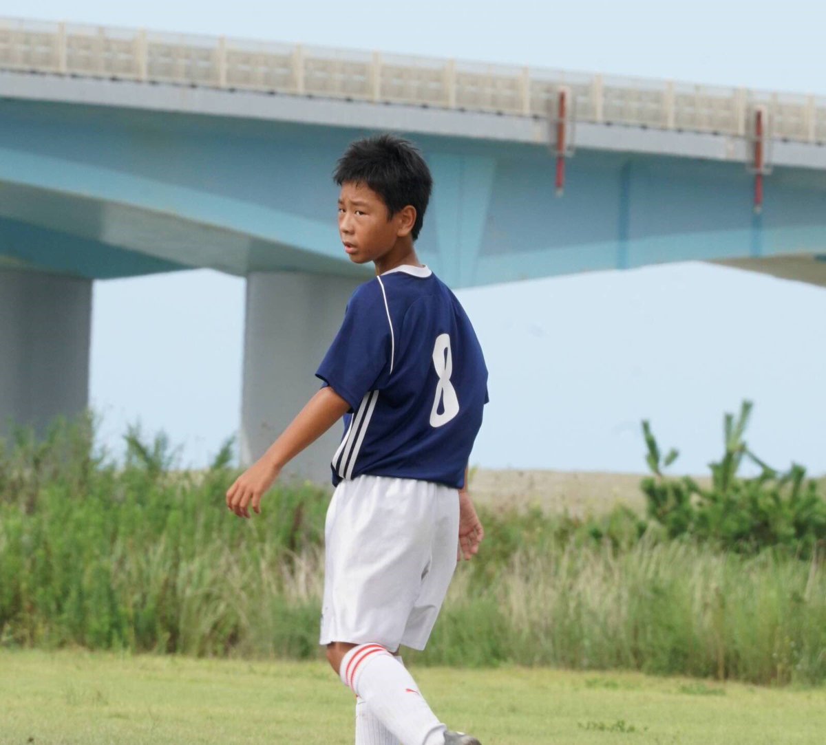 サッカー少年 人と人のぶつかり合いすごいなぁ ええ写真とれて、なんだか満足笑