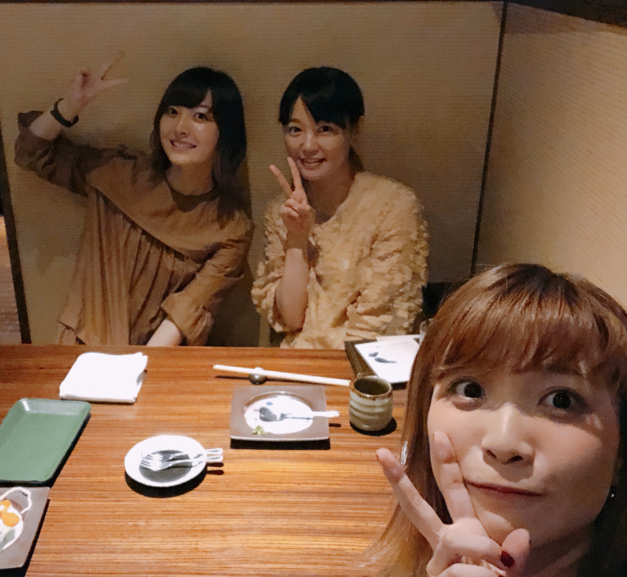 May N ٹوئٹر پر 花澤香菜ちゃんと遠藤綾さんとデート この間のファントワの番組で香菜ちゃんと計画してたんだーー 実現できて嬉しい 楽しかったー