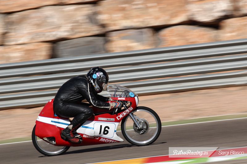RetroRacingES's tweet photo. En 2 meses Alcañiz volverá a ser la capital del motor clásico, con el ya habitual #MotorLandClassic Festival, imprescindible para los aficionados más nostálgicos. Aquí os dejamos el reportaje de nuestra visita del año pasado: https://t.co/qJvMDo1iv6
#RetroRacing @AragonMotorLand https://t.co/BDFoT6N7yE