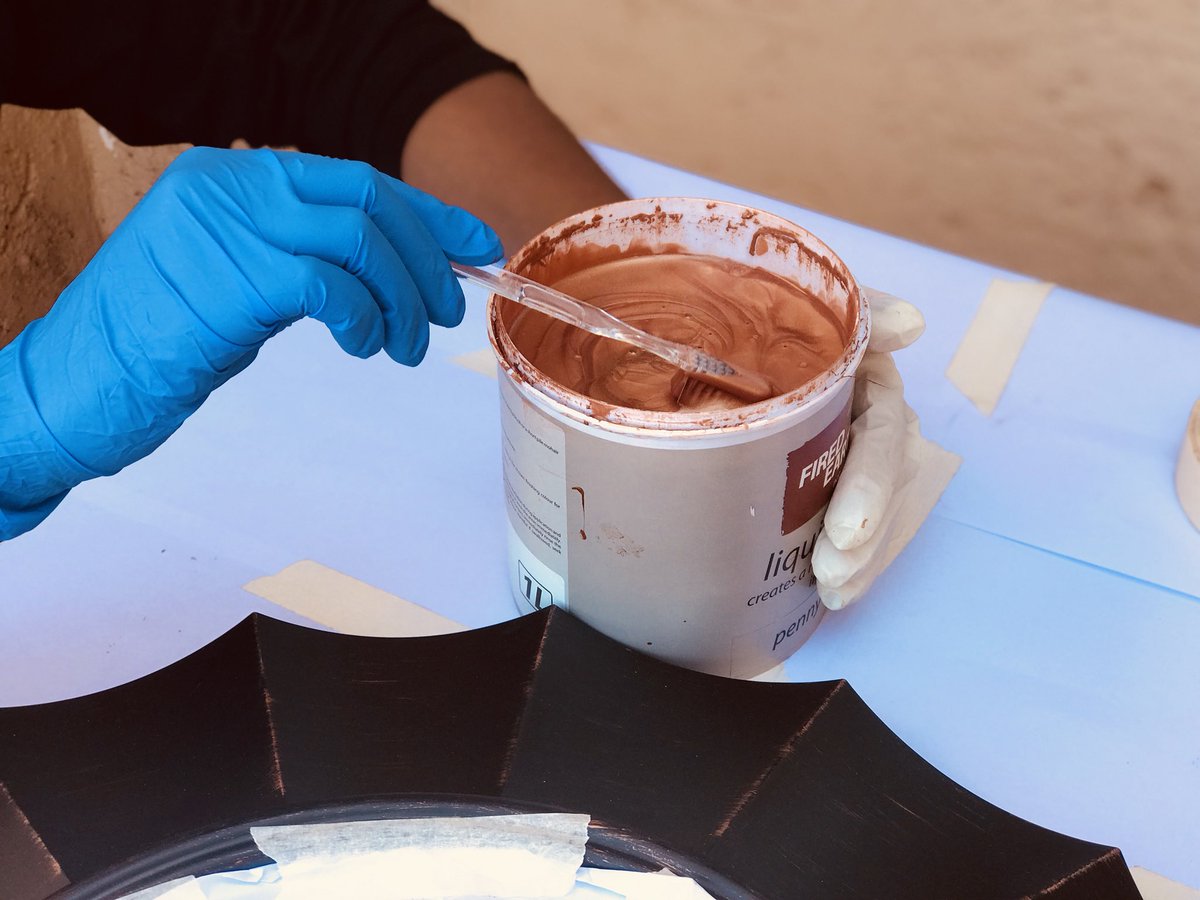 Karabo_Mokgoko's tweet photo. 2. Wear gloves and dip your toothbrush in paint. #DIYWithBuilders https://t.co/f7KFPZAeMd