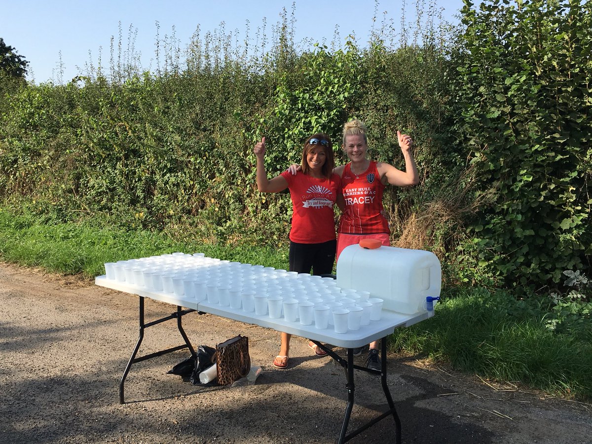 Water and music station set up just after 3 miles #MajorStone #EHH