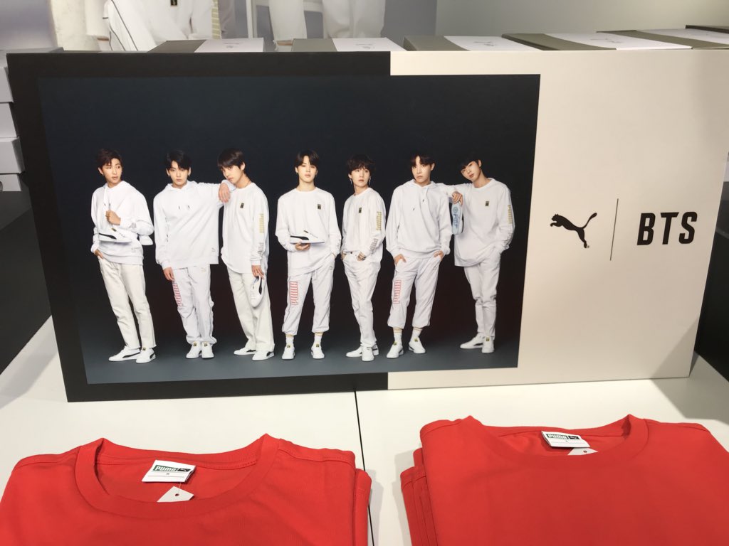 momoBTSnew1's tweet photo. @BTS_twt 
#PUMABTS

心斎橋のPUMAに来ました🤤💜

コラボスニーカーゲット🐯💋

あ、関心のスニーカー撮り忘れた💦

次々とバンタンペン来店してました😍 https://t.co/q0G7Nzi7J0