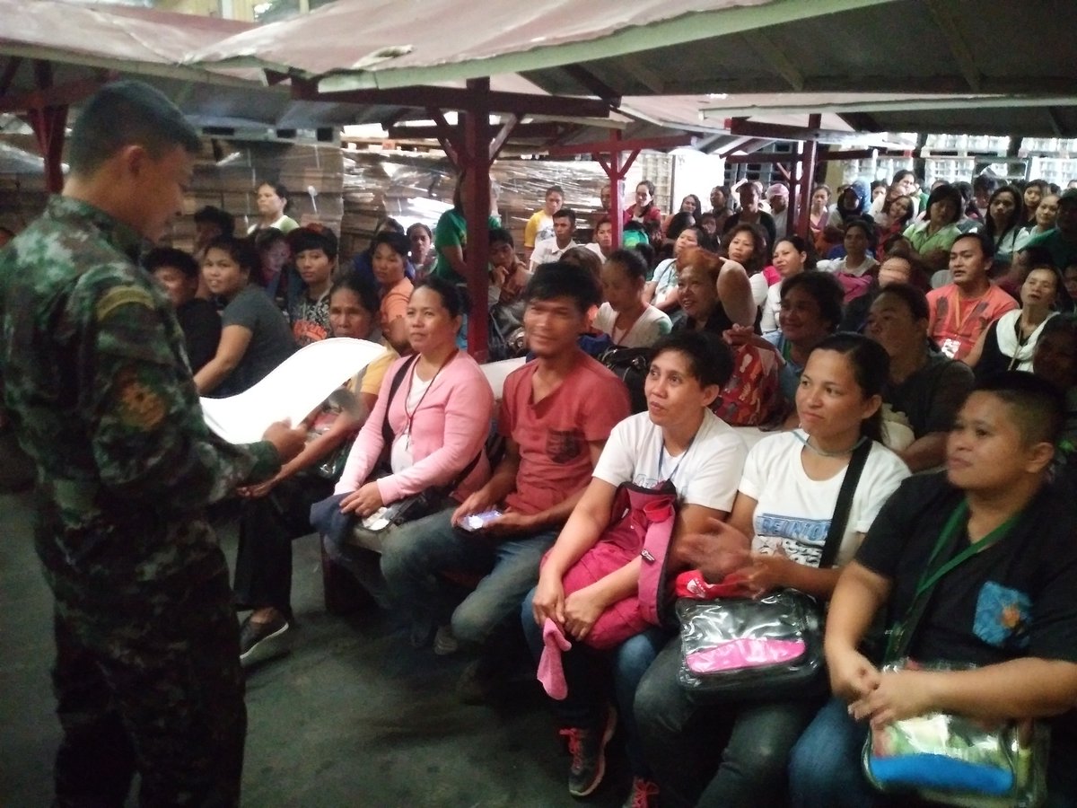 42ndsac's tweet photo. Personnel of this unit together with GSCPO Police Station 5, Ugnayang Barangay at Simbahan (UBAS) at Brgy. Tambler officials conducted Pulong-pulong Laban sa Krimen at SEATRADE Canning Corporation, Tambler, General Santos City.

#PNPPATROLPLAN2030 
#PNPSAF
#CrimePrevention https://t.co/k3lfZ6evve