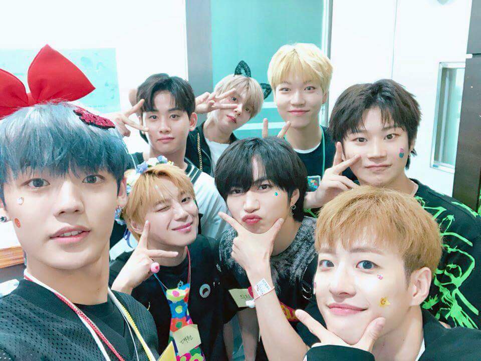 UNBFrance's tweet photo. 「TWITTER」180721  📌  UNB (-JUN) @ official_UN_B

🇫🇷 : ❝ [#NOW_UNB]
La mission d'aujourd'hui a été un échec 😤 Je ne pense pas que tout le monde soit bon pour choisir...💧Merci beaucoup d'avoir été avec UNB aujourd'hui aussi. 👍 Faites attention à votre santé s'il (...) ❞ https://t.co/eqZ7vLHrN0