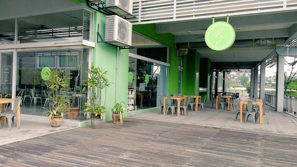 Malayfoodhunter A Twitter Memang Syiok Kalau Lepak Dekat Sini Sambil Menghirup Udara Segar Kedai Makan Ruji Is The Best In Bukit Jelutong