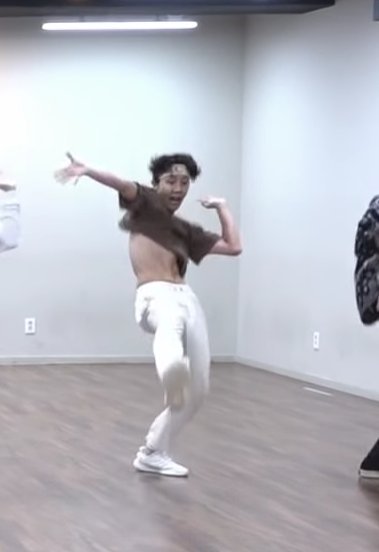 neel_ella's tweet photo. Hobi:AaAAaahhHhHHHhH
ARMY:AAAahahAhhHAHAHhhahHhAha?!?!?!?!!!!? https://t.co/aNA1DEKJJD