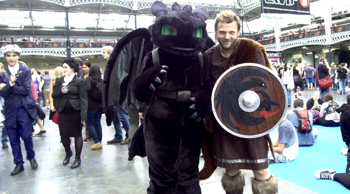 FreespriteMedia's tweet photo. London Film Comic Con Video on YouTube 
https://t.co/oUadLnYmmg
@Showmasters @LFW_Festival @LFCC_ComicZone @LFCCMagazine #LFCC2018 #LFCC https://t.co/6ZatD4deLx