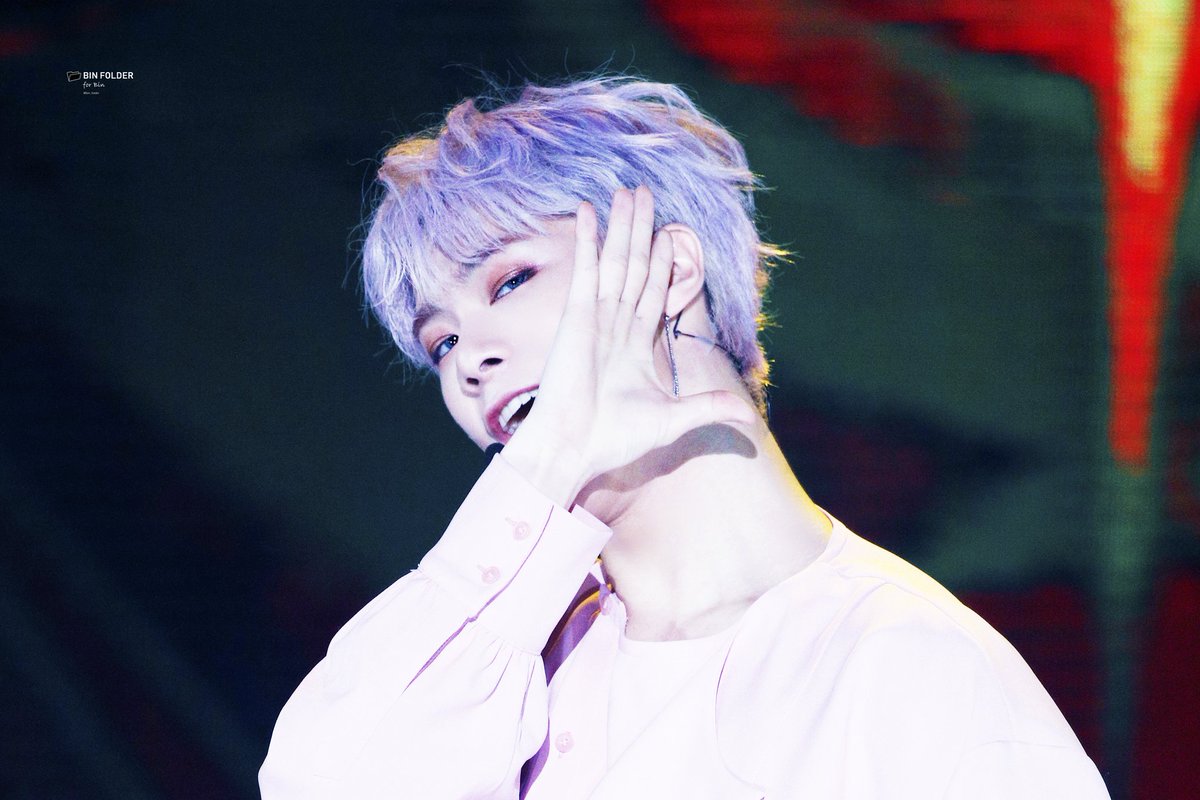 bin_folder's tweet image. [HQ] 180901 인천한류콘서트 INK 아스트로 문빈

손동작 정말 멋있어👍
치명치명😼
@offclASTRO

#아스트로 #문빈 #ASTRO #Moonbin #인천한류콘서트 #INK #ムンビン