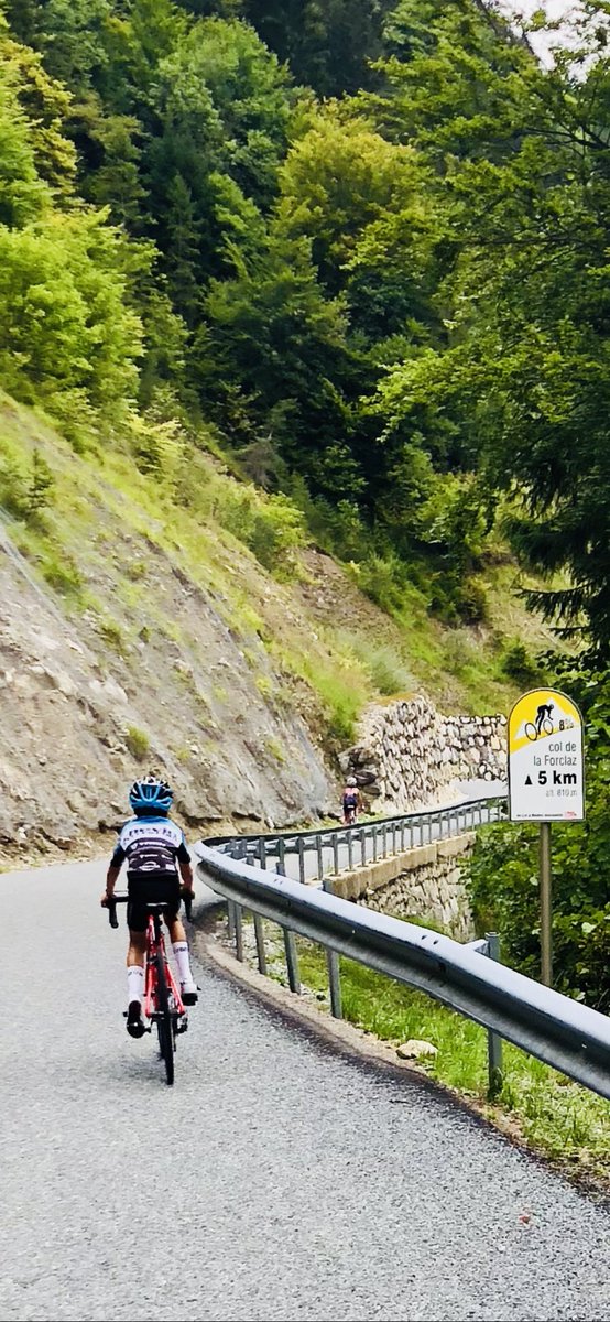 cathymaryjames's tweet photo. Thanks for the inspiration @richie_porte! Four years on from meeting you in Yorkshire, my 8 year old son is conquering cat 1 climbs on his #trekemonda650 #coldelaforclaz #cyclinghero #inspiredkids @TrekSegafredo https://t.co/V3qRr2DNzw