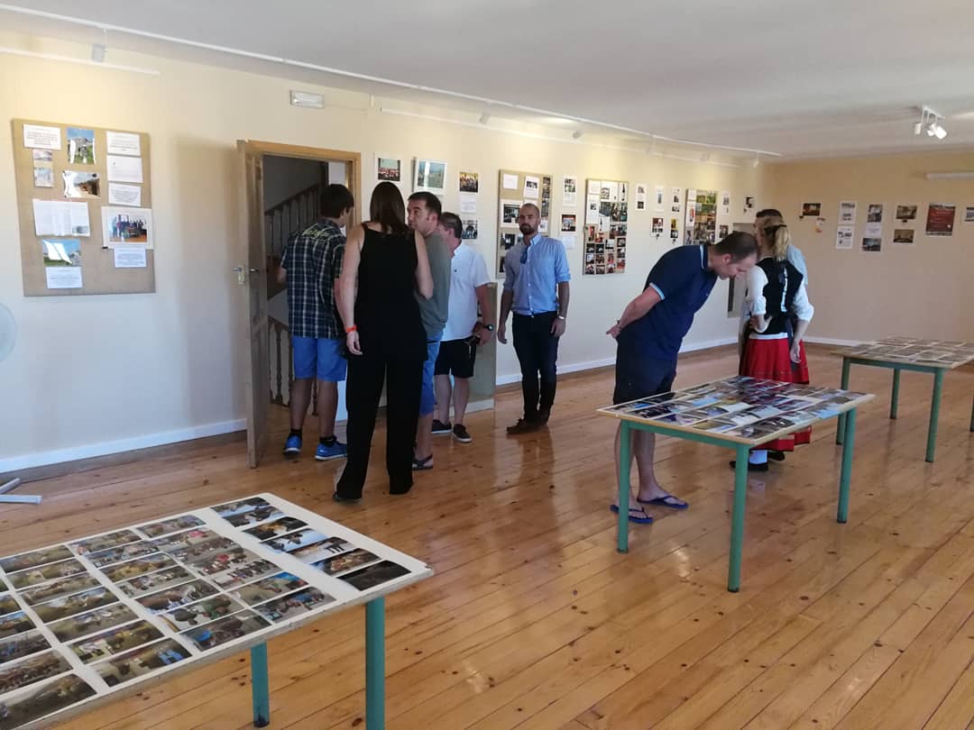 bodegasMoradill's tweet photo. Gracias a todos los que os habéis acercado a conocer la exposición del proyecto de recuperación de las bodegas y lagares tradicionales de Moradillo de Roa https://t.co/msCXWngGf3