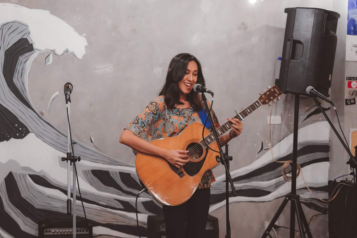 manilamusika's tweet photo. Opening the event is the beautiful and talented @cheeneegonzalez β¨
#ProdKamiSayo #ManilaMusika https://t.co/4Nc9jttPh9