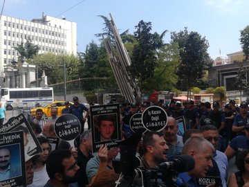 Resmi Twitter'da görüntüle