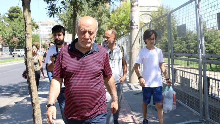 gazeteduvar's tweet photo. Alınak, Diyarbakır'dan Şırnak'a yürüyüş başlattı https://t.co/IQRDAPaieD https://t.co/hoIoZzYAsU