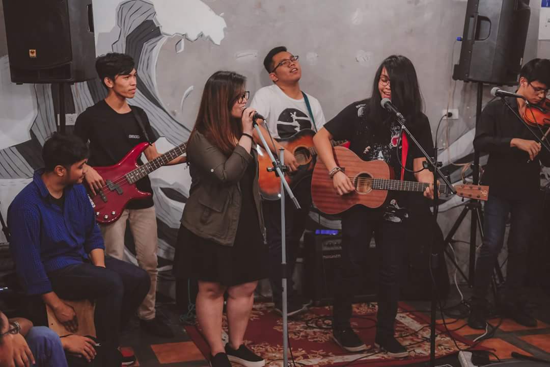 manilamusika's tweet photo. Great set from @EarsRhymes π Hope to see you again soon! #ProdKamiSayo #ManilaMusika https://t.co/piy4AURMqI