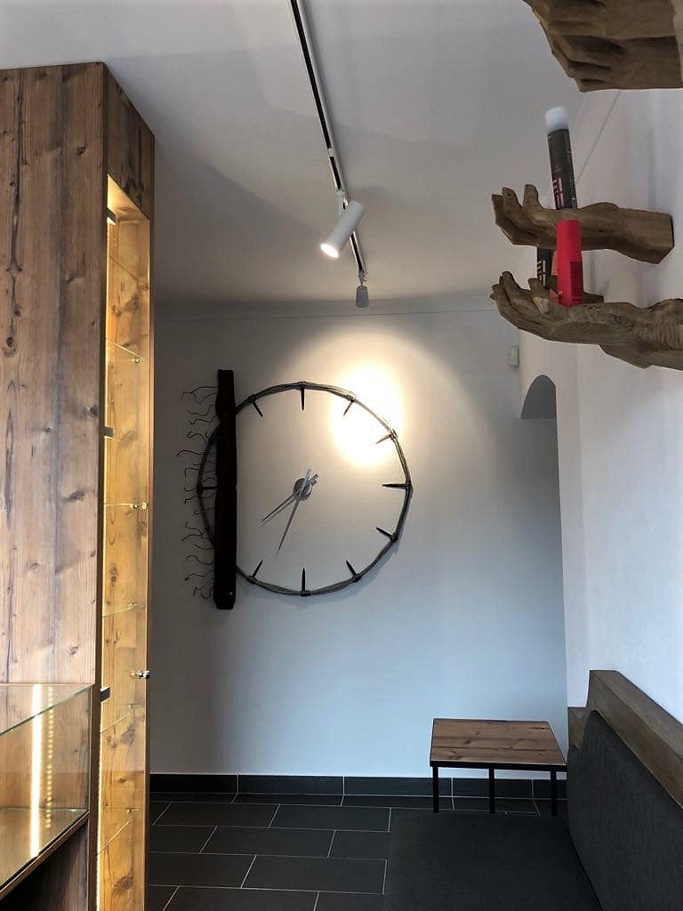lightmyfireart's tweet image. Our last realization in the exclusive Daisy hair salon, loft metal and wooden clock . Thank you for the nice cooperation Kasia Zachariasz and Anna Czernecka ❤️👌