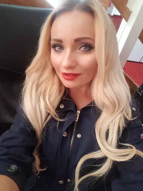 AlessiaChance's tweet photo. I can't wait to see you in a few days! 😘😍 #sundayfunday #theweekendisalmostover #blondegirl #camgirl #cammodel #hotgirl #sundaychill #girlsfromstudio20 https://t.co/DP6CaX3xwi