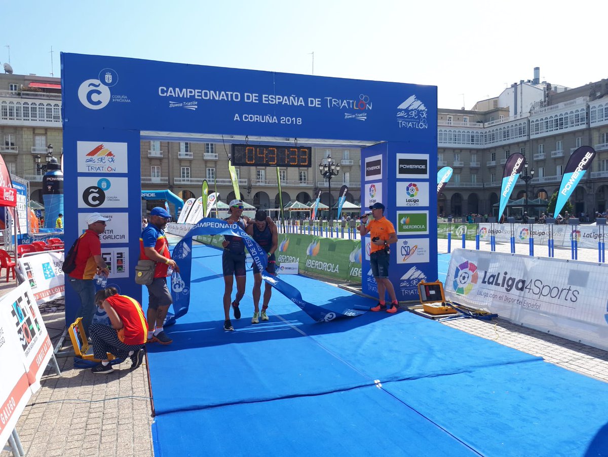 Primeiros campións de España de paratríatlon!!! Héctor Catalá, @jairoruizTri..... Moi grandes!!!!  #CampionatoEspañaParatriatlon #fetriacoruna