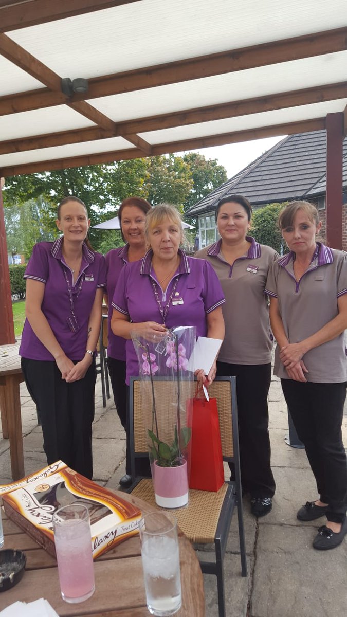 HenckensJorik's tweet photo. Happy Birthday to our amazing head housekeeper !!! you are a pleasure to work with and we all hope you enjoy your special day 🎁🎂 #partytime #manyyearstocome @SDEBDD @thebirdlane @paulallancurtis @KayGallimore2 https://t.co/k6O6acHx4P