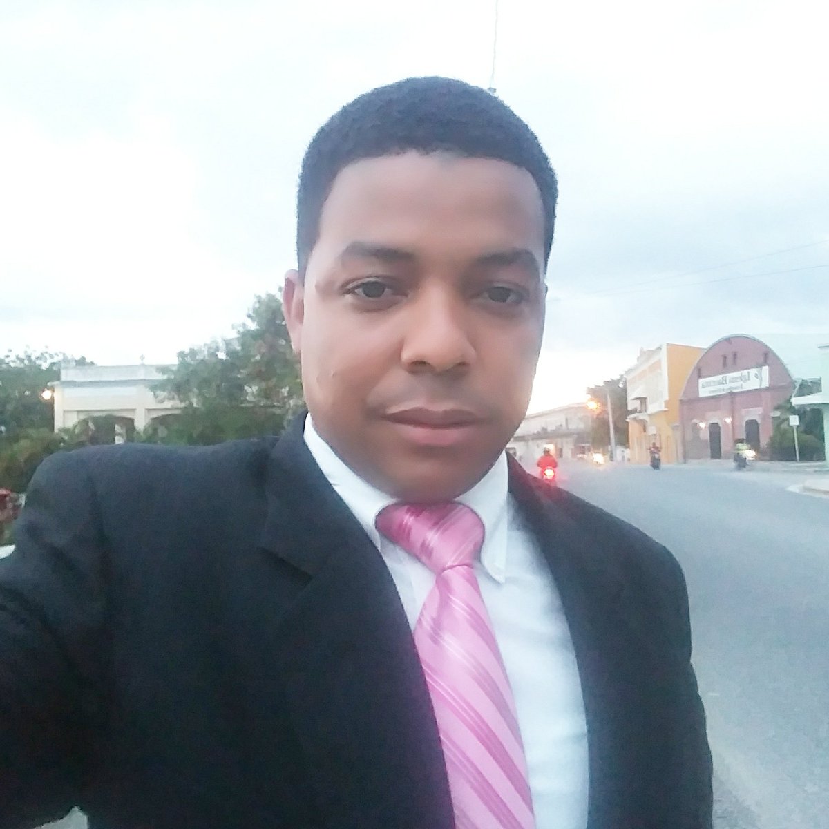 Hitlerp's tweet photo. #NuevaFotoDePerfil https://t.co/N1FiJBpuaI