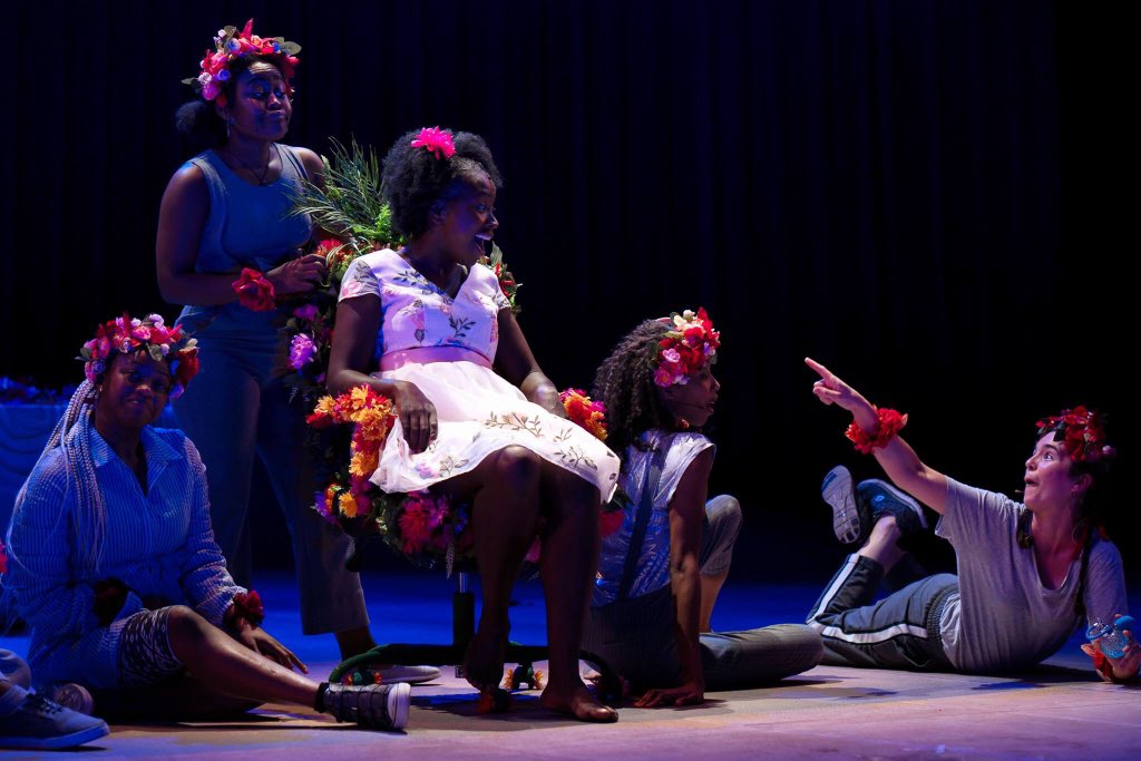 With my beautiful girls @NationalTheatre #pericles #olivierstage #actorslifeforme #embracethefro