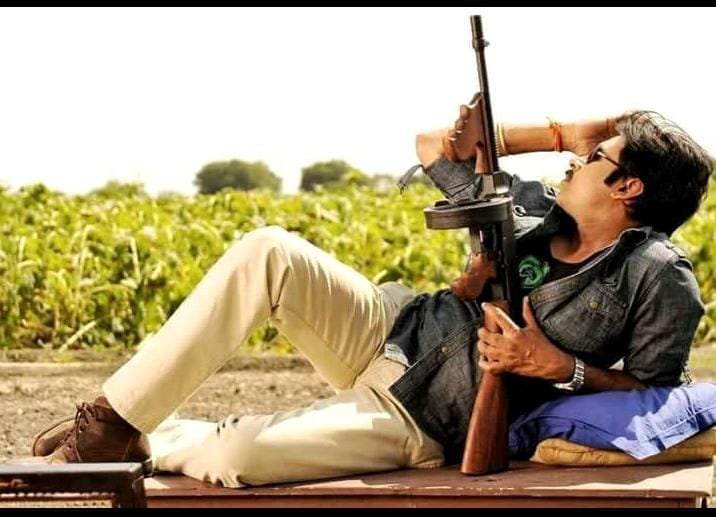 WorldPSPKFans's tweet photo. Emperor anywhere 😎✊
#HBDJanaSenaniPawanKalyan https://t.co/yUJE0F8aHE