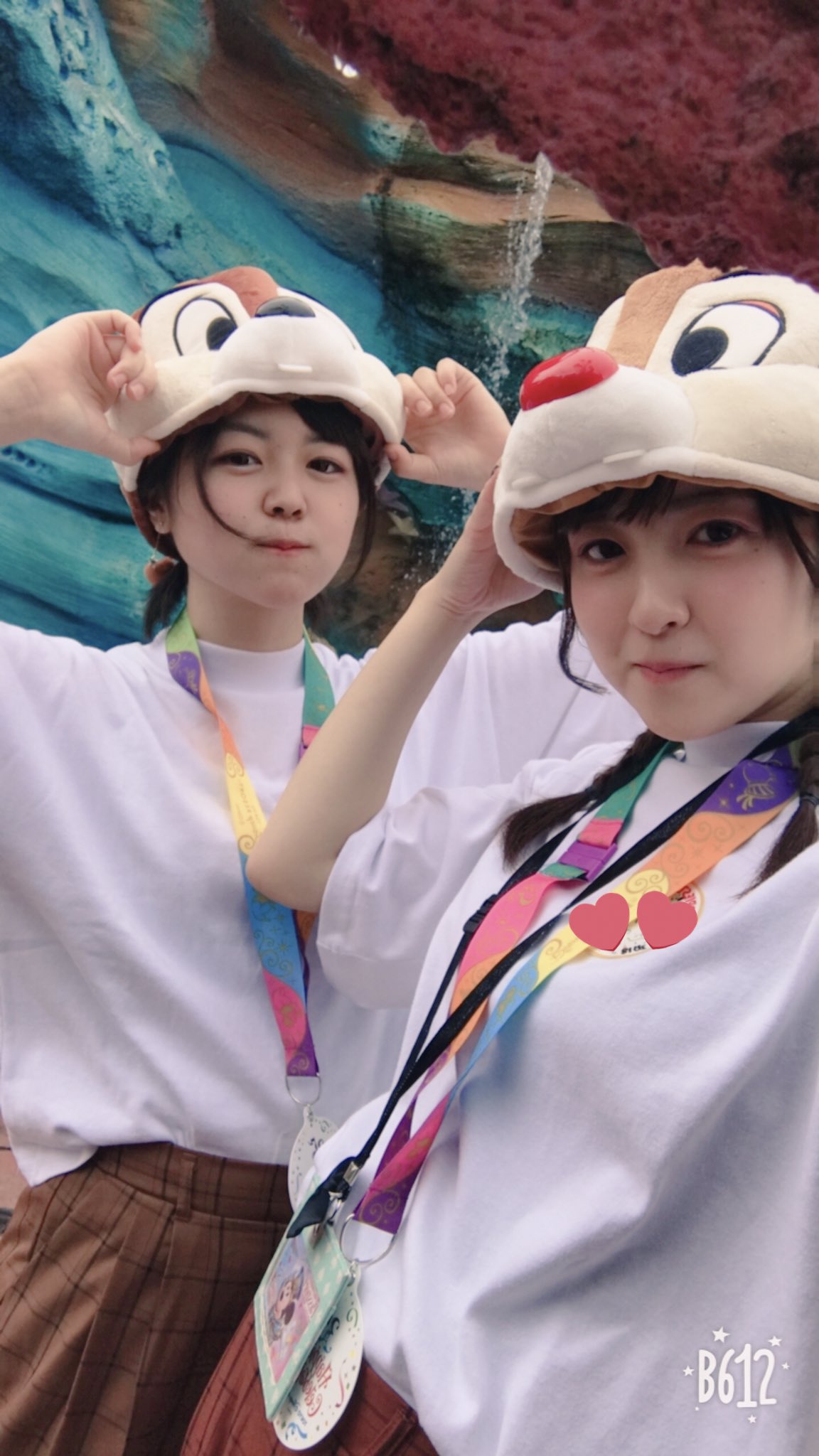 Twitter 上的 よこちょ らなきちが沢山写メ載せてくれたので私はおっきく4枚厳選で載せるよ チプデコーデ最高可愛かった 自画自賛 電車に乗ってる人が沢山手を降ってくれて嬉しかった また行きたいね ディズニー ディズニーシー チップとデール