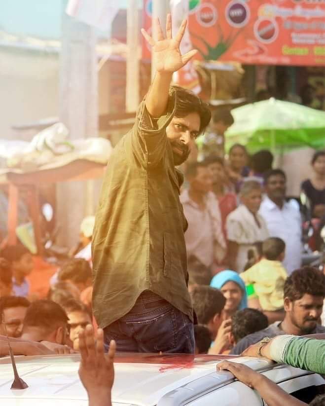 sam57131423's tweet photo. Pavan Kalyan the man WHO inspires me in Daily basis.
I guess, at this moment he might in dhyanam alone. That makes him PAVAN KALYAN.
Being a Pilot, Being a Cult fan 
Will fly with JANASENA JENDA one day#
We love you Leader 
Respect#
#HBDJanaSenaniPawanKalyan https://t.co/Fx6yvsFu3K
