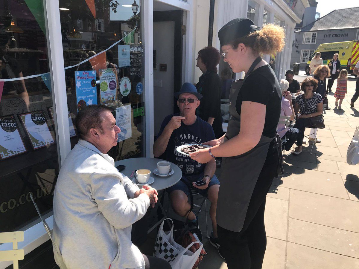 Chococotweet's tweet photo. Day 2 of @horshammarkets #thebignibble is underway and its a lovely sunny day! Come along and see everything Chococo including samples of award-winning chocolates and drinks! https://t.co/cj2HdSV7Db