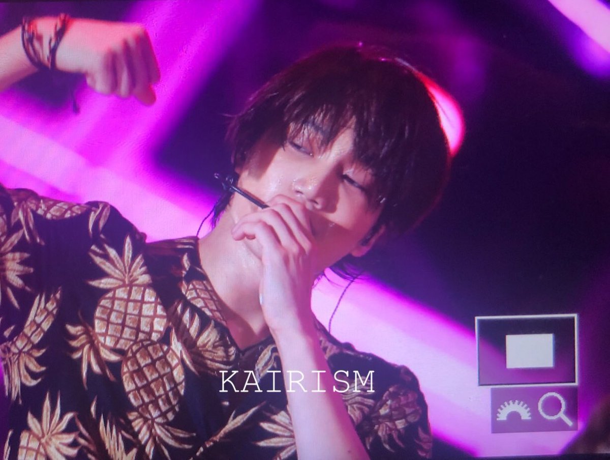 jonginbbb's tweet image. พี่หล่อมากกก พี่เท่มากกก เกรี้ยวกราดสุดๆ 
แต่เหนือสิ่งอื่นใดอยากพาพี่ไปตัดผมเหลือเกินน จะทิ่มตาอยู่แล้วนั่นนนนนนน