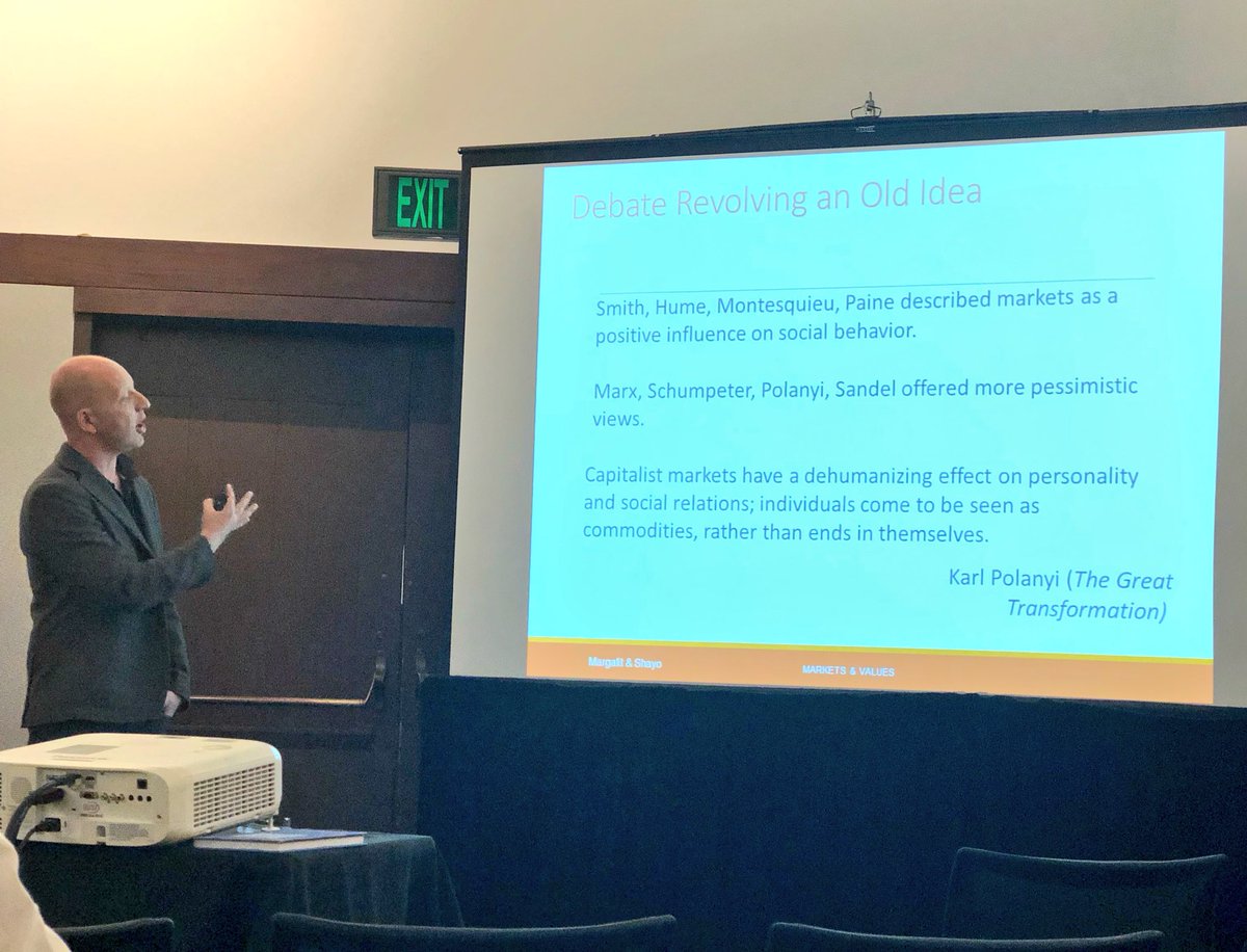 janzilinsky's tweet photo. Yotam Margalit asks whether asking people to buy stocks (after giving them £50) changes their values. #APSA20218
1560 people invested real money, 311 subjects instead played in a fantasy stock market. https://t.co/IDEggrHi1J