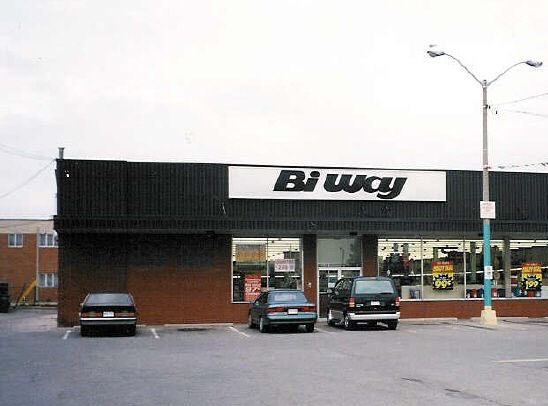 twitandrewking's tweet photo. For some of us, myself included, this was our back-to-school shopping experience. 

You know who you are. https://t.co/0iLldazMM2