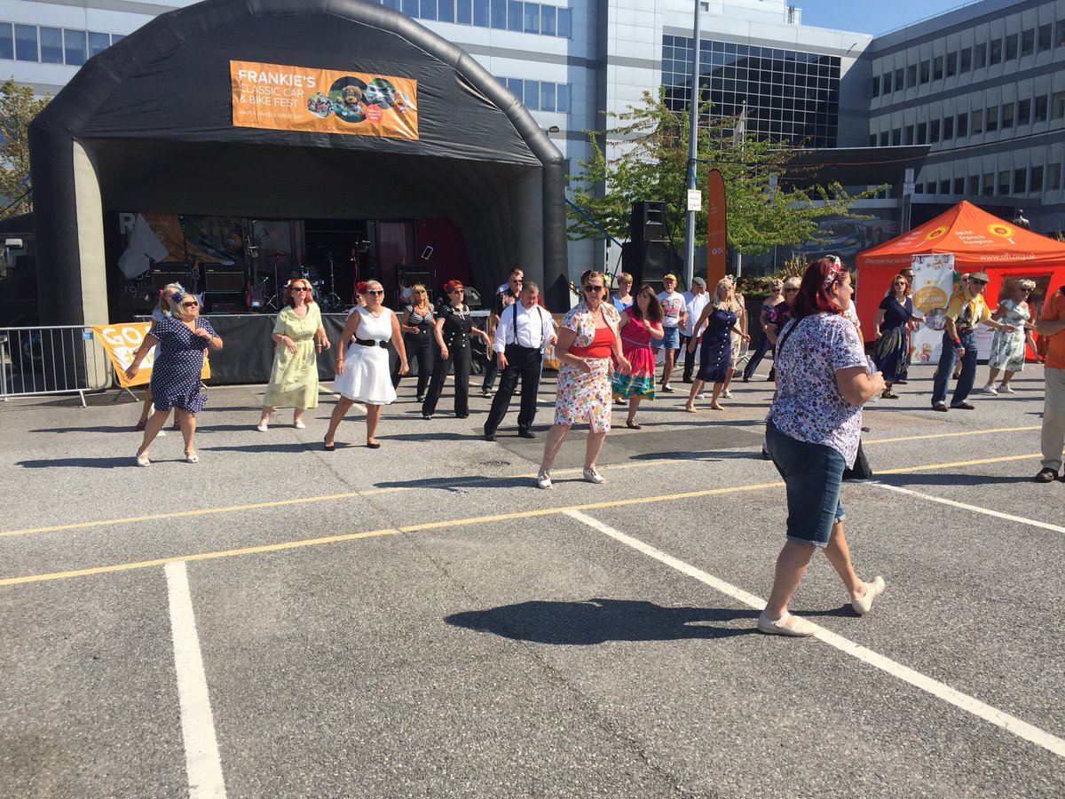 HelloApprentice's tweet photo. Everyone’s getting their #groove on! #FrankiesCarFest has been so much fun. @SFHUK have hosted an amazing day. 

@phoenixfm https://t.co/mW0wI8hqkA