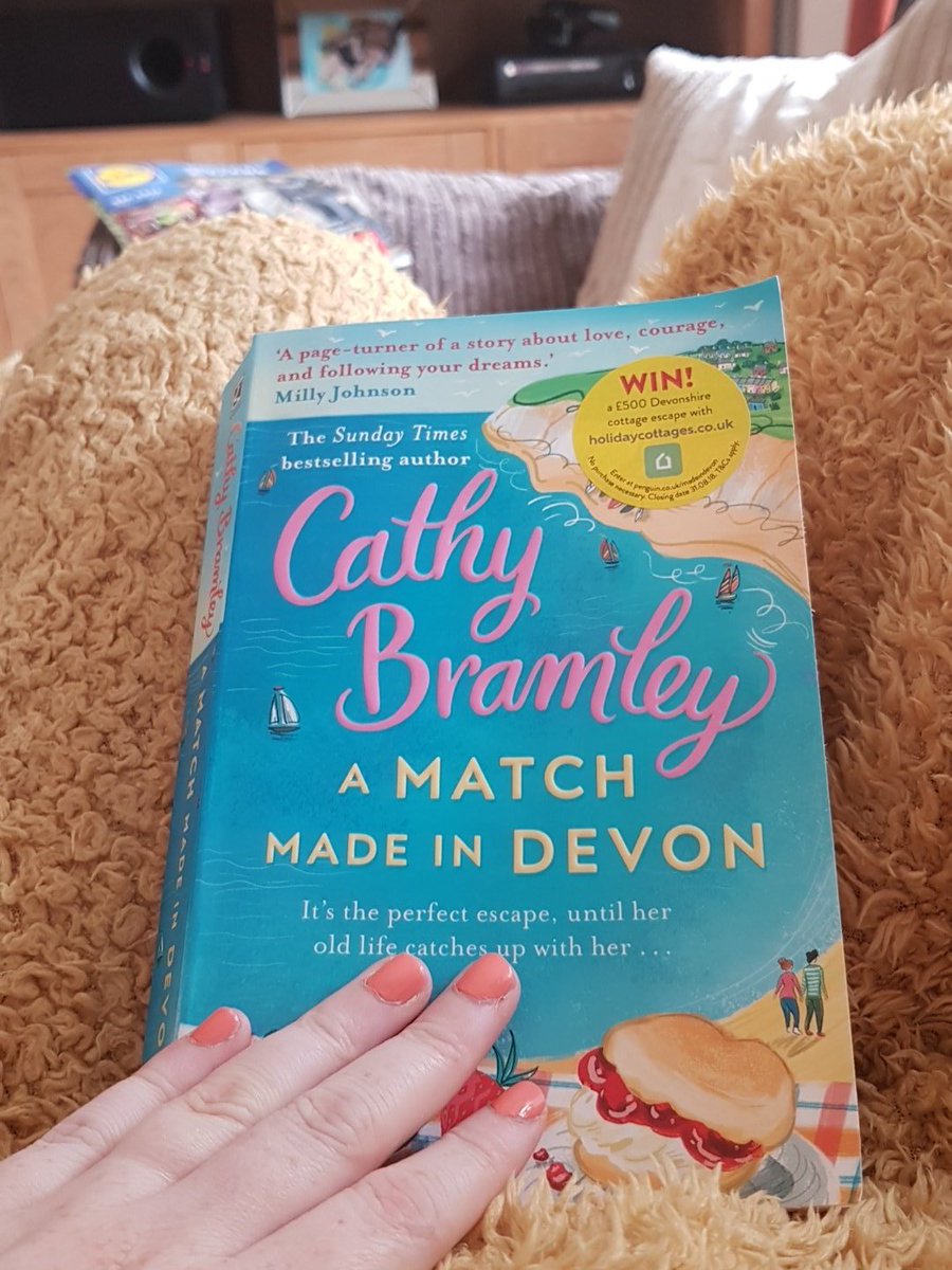 killianloughrey's tweet image. @CathyBramley 1st day of maternity well spent #8months #7weeksleft #sundaychills #relaxing