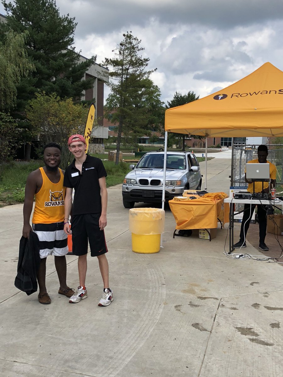 RowanOSLP's tweet image. #Rowan2022 come meet your @RowanSGA during the ProfMazing Race!