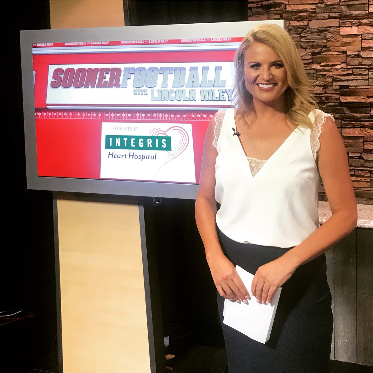 Jessica Coody Season 2 Of Sooner Football With Coach Riley Premiering Tonight Jessica Coody Season 2 Of Sooner Football With Coach Riley Premiering Tonight