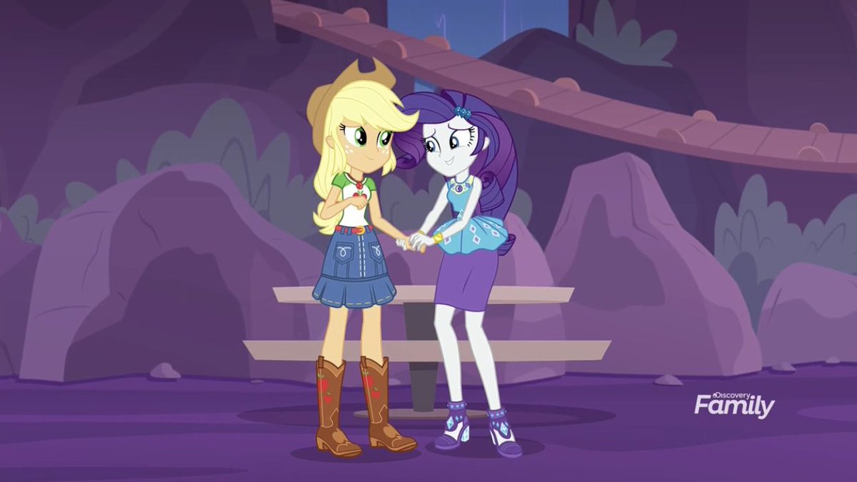 Immediately goes in for the handhold ur not slick Rarity