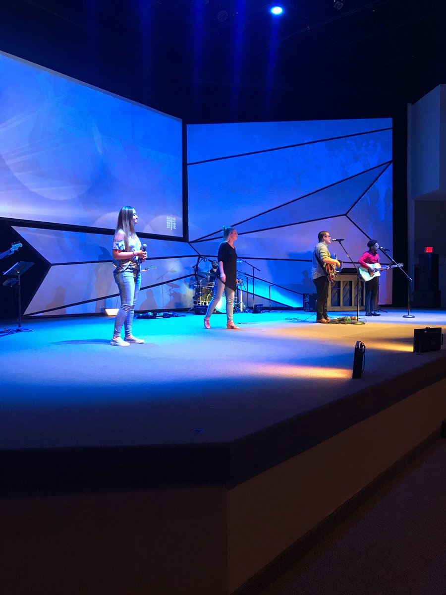 jeffreyhillier's tweet photo. #CCCSterling is Live!
Come join us for a wonderful time of worship and inspiring word!
@pastortonyrea @TereseRea @chrisrea_NSL @nosmalllife https://t.co/mLlR3SeCJU