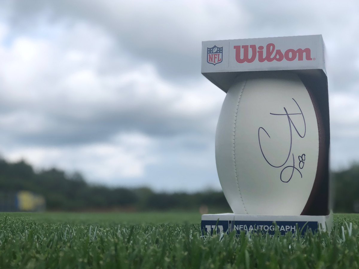 BearsLocal's tweet photo. #SNF is ONE WEEK AWAY and we’re celebrating #Kickoff2018 with a giveaway a day leading up to it. 

RT by 3pm CT for a chance to win this @TreyBurton8 autographed football. #DaBears 
RULES: https://t.co/JFysePxl8G https://t.co/MRbW2FxfER