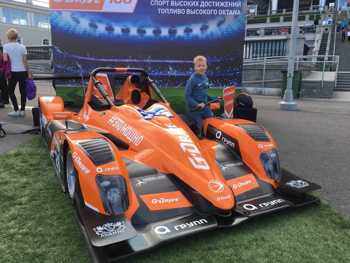 болид леман gdrive. G-energy девушки. капитан g drive. джи драйв на азс. шлем g drive.