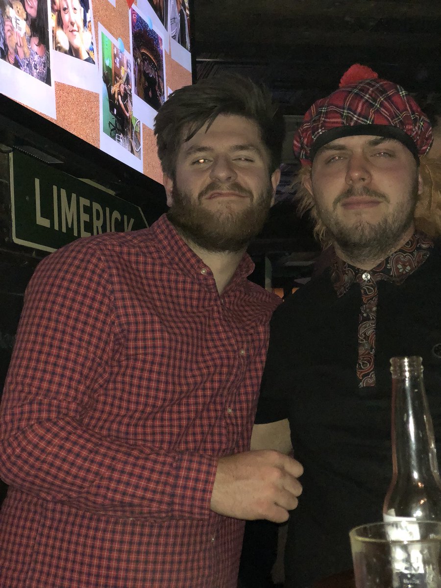 Samfrazr's tweet photo. Happy birthday @RRobertson_97 see you soon man have a good day! 🍻🍻 https://t.co/L95eezO6gM