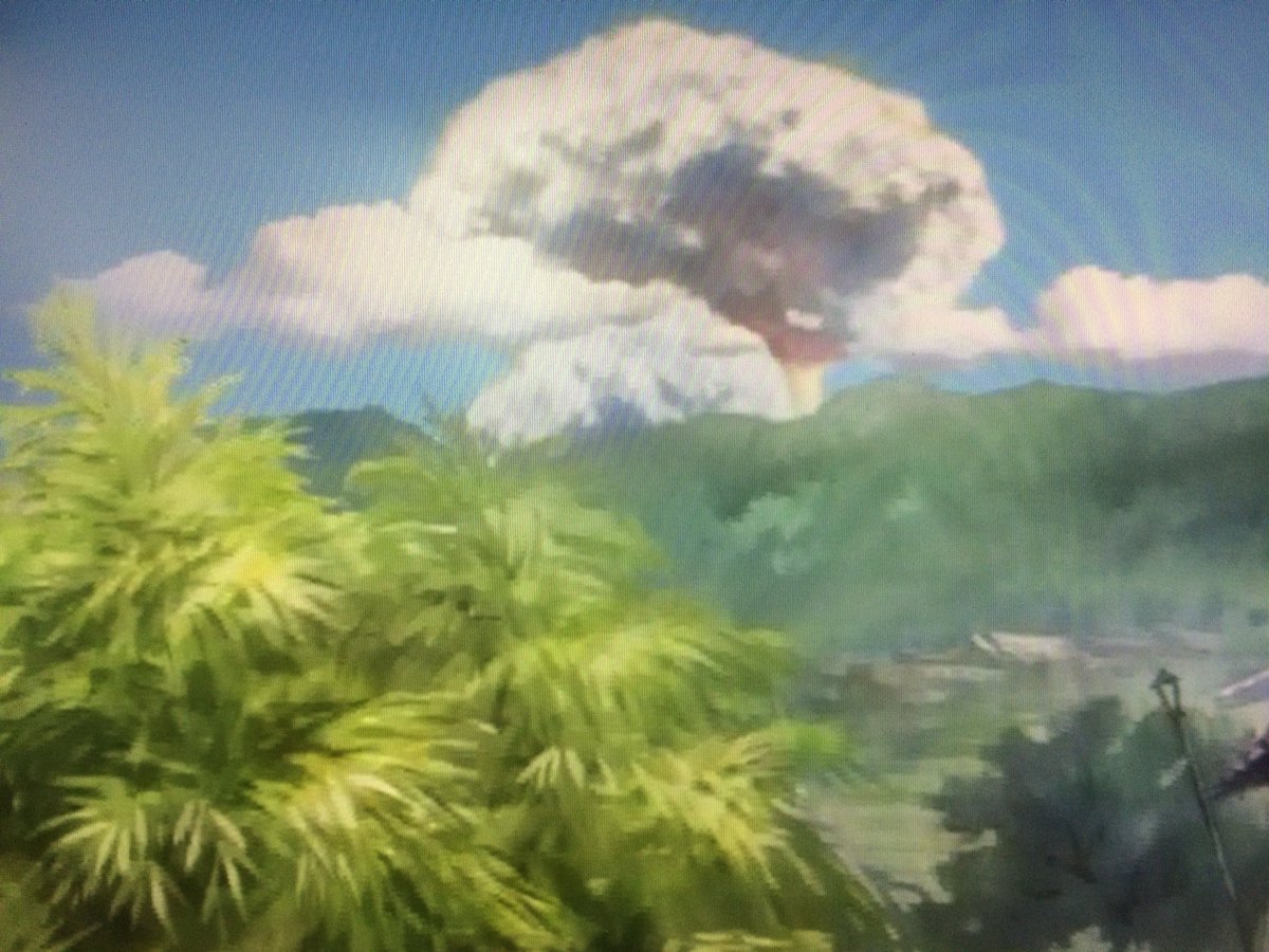 駿河yaman 竜とそばかすの姫はいいぞ Ar Twitter 呉から見た原爆のキノコ雲 それぞれ現実のキノコ雲 ドラマのキノコ雲 劇場アニメの キノコ雲 やはり現実のキノコ雲が一番恐ろしく見えます この世界の片隅に 原爆 呉