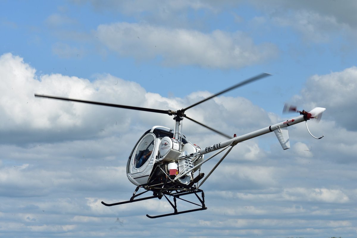 Het is bijna het grootste buurtfeest van Nederland: Het <a href="/Stadshagenfstvl/">St@dshagenfestival</a> . De tent was afgeladen vol gisteravond. 'En heel erg gezellig. Dat maakt ons feestje wel een feestje' Patrick den Hertog vertelt over de organisatie #stadshagen #stadshagenfestival > bit.ly/2CaGIUR