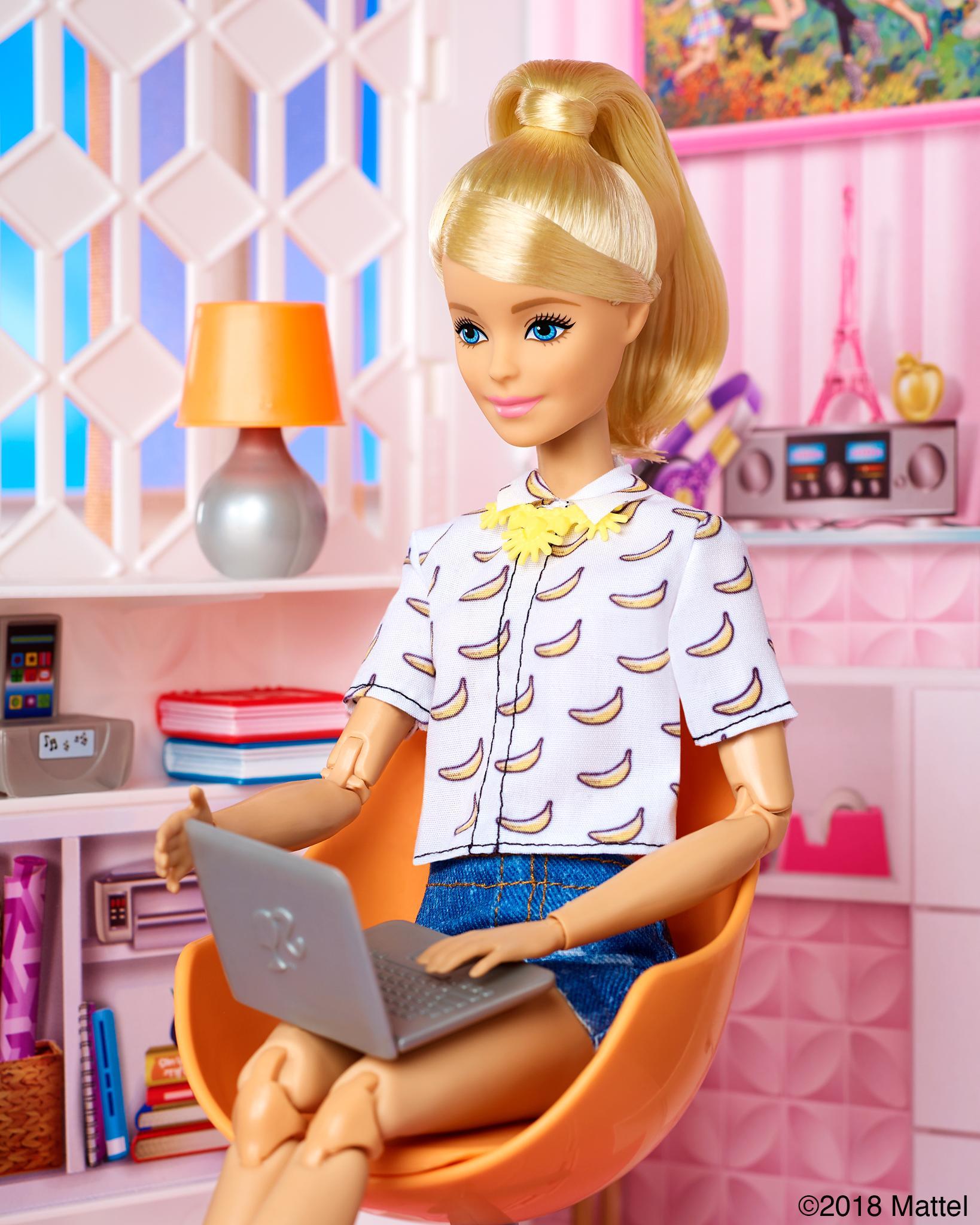 Barbie on X Pencils paper pens more Shopping for back to school supplies on a Sunday is never a chore https t wyXwWFKJa1 X