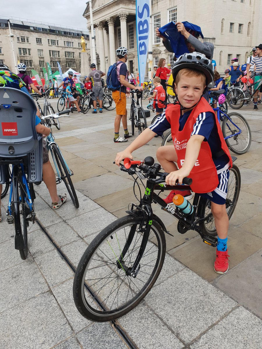 Stephen98Murray's tweet photo. Thomas managed 2 laps. We thoroughly enjoyed it! Good work @BritishCycling a great event! https://t.co/ju8QDeKAoT