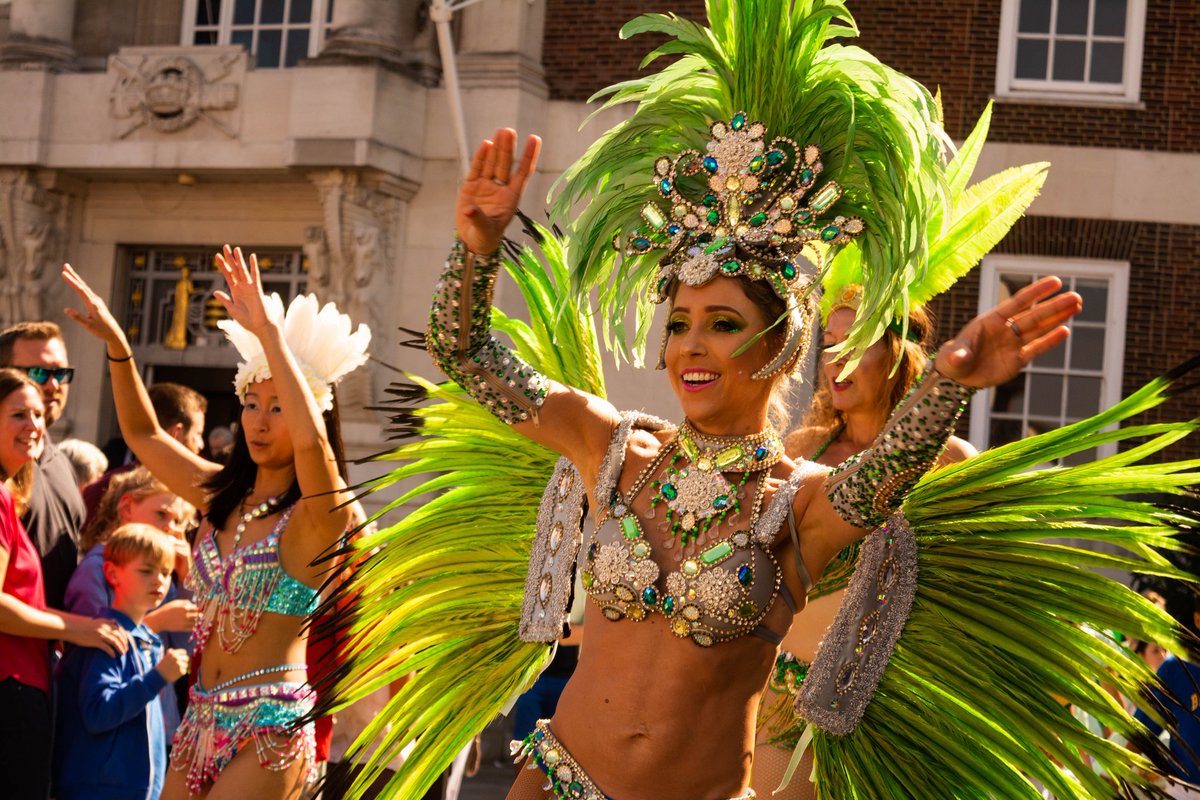 isa_ruffatti's tweet photo. At the #KingstonCarnival ! #kingstonuponthames #photojournalism #London #weekendvibes #summerinkingston # https://t.co/AKHNjTW9GU