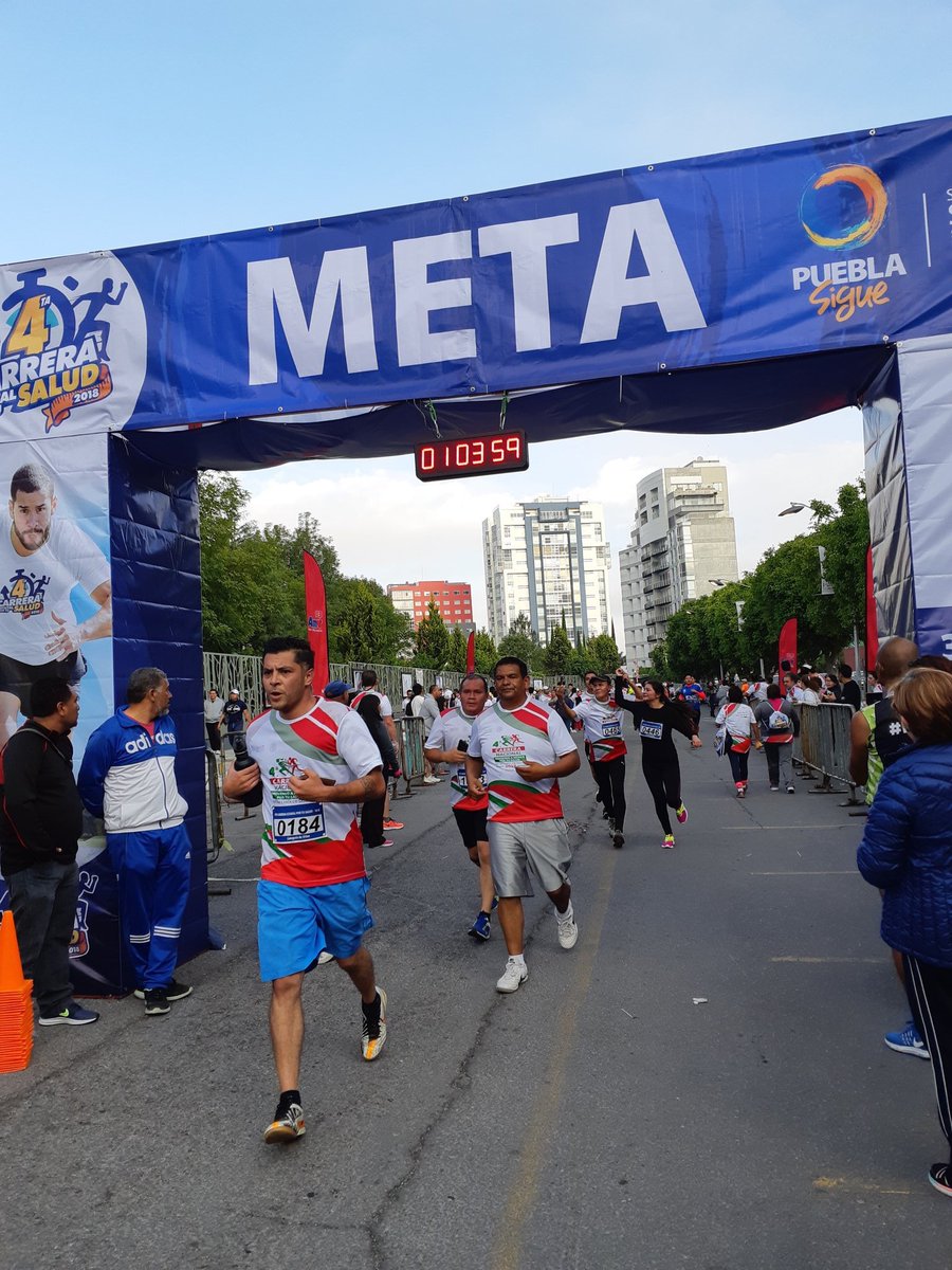 Gran carrera se vivió este día en @JardinArtePue, donde participaron miles de poblanos.

Te felicito <a href="/ArelySanchezN/">Arely Sánchez Negret</a>, por la extraordinaria organización de la 4ta Carrera Estatal por tu Salud.