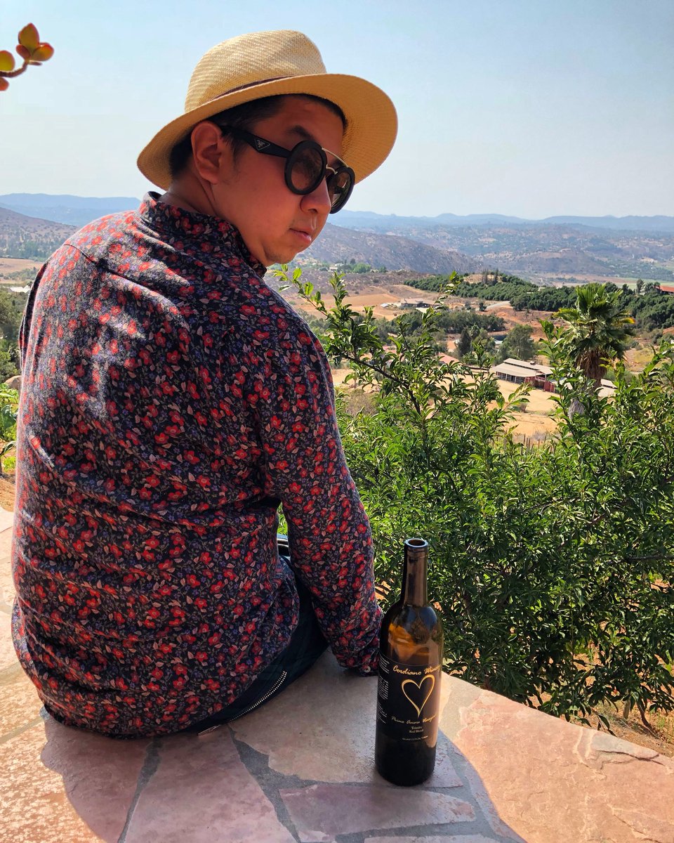 MoVernie's tweet photo. #SundayFunday: All I need is a good bottle of wine, a good view & good company.
I miss u, San Diego! #CardianoWine @sdbeerwine tour was so relaxing!
( 📷 @girlspy)
#Flashback #Throwback #MoDiego #SundayFunday #SanDiego #VisutSanDiego #VisitCalifornia #Travel @cardianowinery https://t.co/7nu1eqFweR