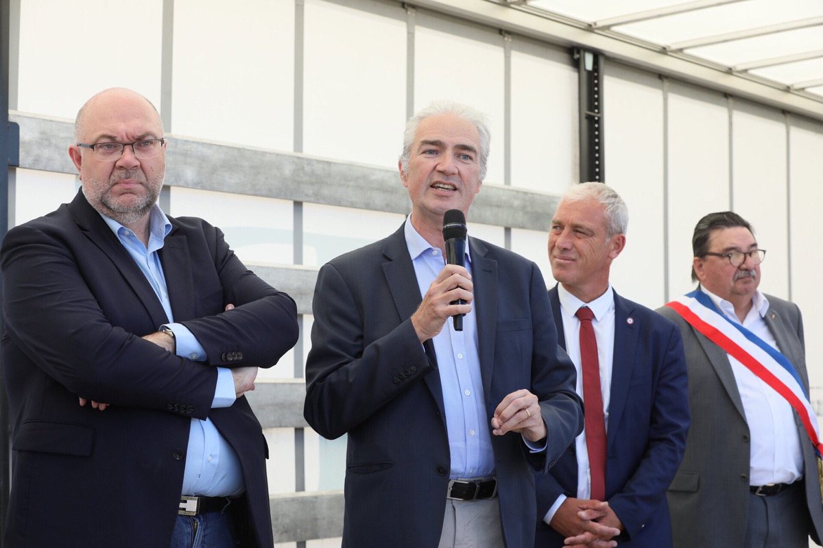 StTRAVERT's tweet photo. Une belle journée conviviale en #cotentin St Sauveur le Vicomte à la #FêteDeLaRuralité organisée par les #JA50 Débats, discussions, échanges sur la transition agricole, le revenu des agriculteurs, la sécheresse, la PAC. Bravo aux organisateurs pour la réussite de ce bel évènement https://t.co/brGDyMo3AE