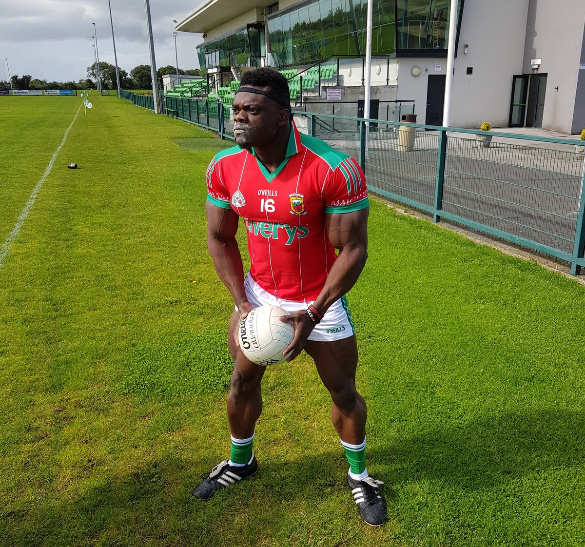 RorysStories's tweet image. The transfer papers are finally sorted. The only man to stop dublins 5 in a row. #Blessing #DUBVTYR #sundaygame